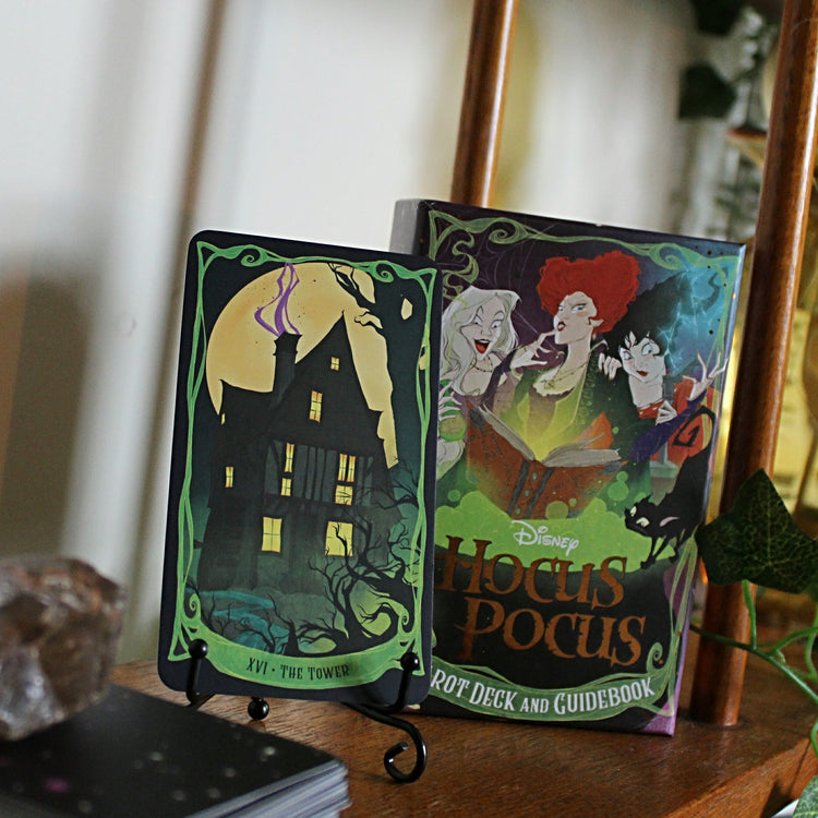 Disney Hocus Pocus: The Official Tarot Deck and Guidebook, Minerva Siegel, Tori Schafer